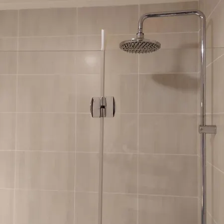 Zoe's Luxury - Private Parking