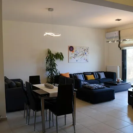 Zoe's Luxury - Private Parking *